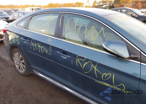 2017 Hyundai Sonata Sport z USA, uszkodzony, nr VIN 5NPE34AF6HH483452